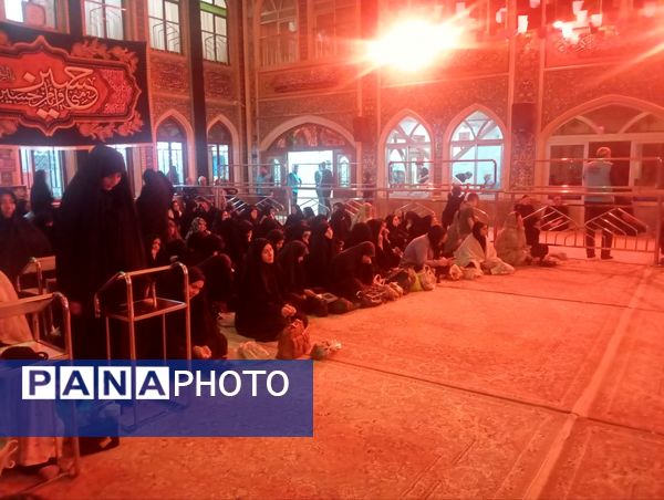 برگزاری مراسم شب سوم عزاداری اباعبدالله(ع) در تکیه ابوالفضلی نیشابور