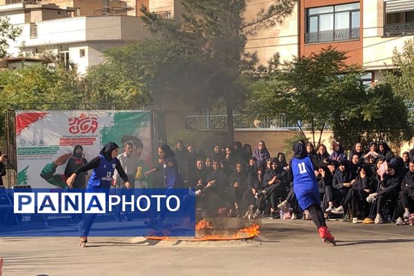 زنگ تحرک و تندرستی در آموزشگاه آرمینه مصلی نژاد ناحیه دو شهرری 