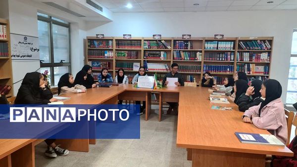 بازدید دانش‌آموزان و مسئولان از کتابخانه شهید بهشتی آشخانه