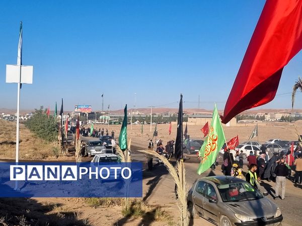 سفری از دل تا دل پیاده روی زائران از ملک آباد تا مشهد و مهربانی های شگفت انگیز در راه 