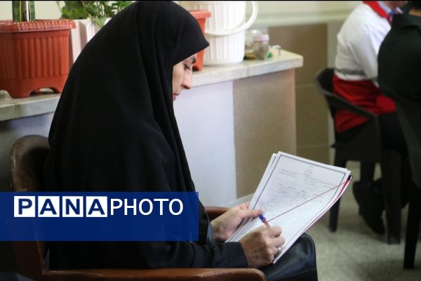 جلسه هماهنگی مانور زلزله در مدرسه مقصودلو سرخنکلا 