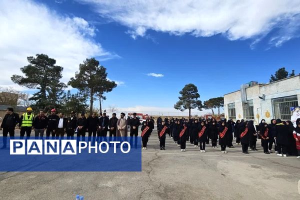 مانور زلزله به طور هم زمان در مدارس فلاورجان و مدرسه مرضیه شهر ابریشم 