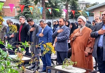 طنین زنگ انقلاب در دبیرستان الزهرا قائمشهر
