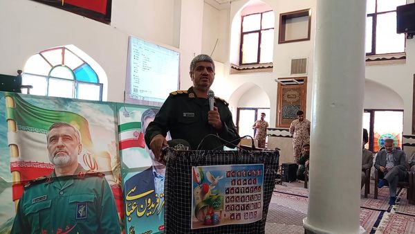 تجدید میثاق نسل آینده با شهدای دیروز در مسجد جامع شادمهر
