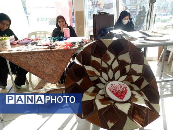 نمایشگاه کار آفرینی هنرستان های ناحیه یک مشهد مقدس 
