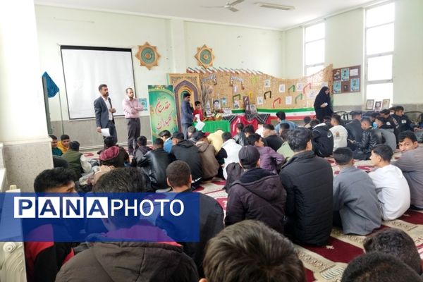 اعزام دانش‌آموزان پسر متوسطه دوم حاجی‌آباد به کربلای‌ایران