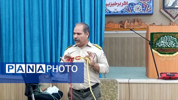  پیش اردوی ملی دانش‌آموزان پیشتاز استان یزد