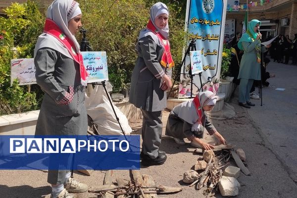 مانور مهارت‌های تشکیلاتی سازمان دانش‌آموزی ناحیه ۳ شیراز