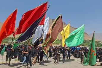 خیابان‌ها در سوگ حسین (ع)