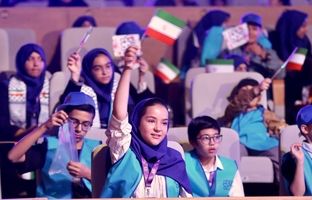 استیج‌ نمایش شادانه در جشنواره فیلم کودک؛ خاله سارا، گُلی، خاله شادونه