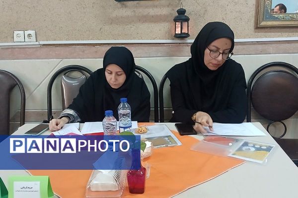 نشست تخصصی کارشناسان فنی و حرفه ای و کاردانش استان تهران در اسلامشهر