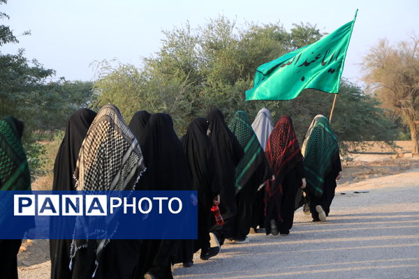 حال و هوای دختران هنرستانی قم در بازدید از یادمان‌های عملیاتی جنوب کشور