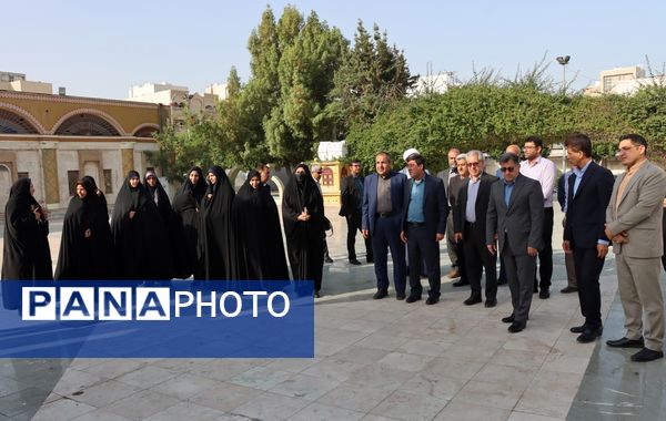 تجدید میثاق با شهدا در بوشهر