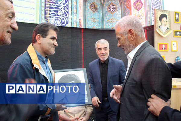 گرامیداشت یاد و خاطره شهدای دانش‌آموز شهرستان جعفرآباد