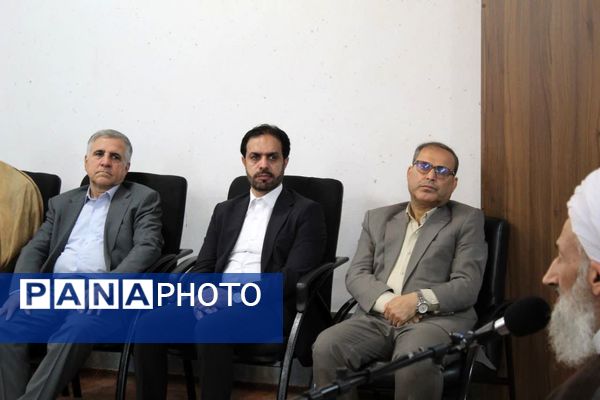 دیدار مدیران اجرایی مازندران با نماینده ولی‌ فقیه