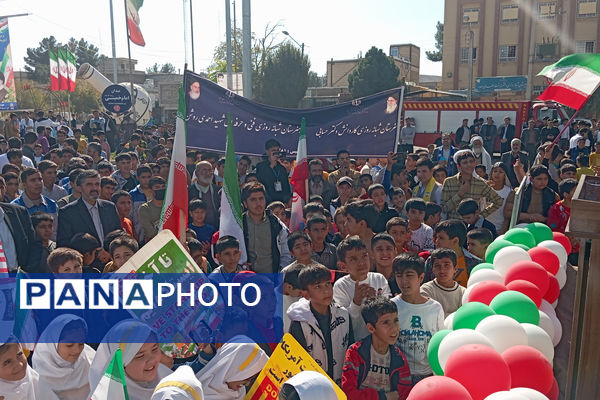 راهپیمایی ۱۳ آبان در شهرستان صالح آباد 