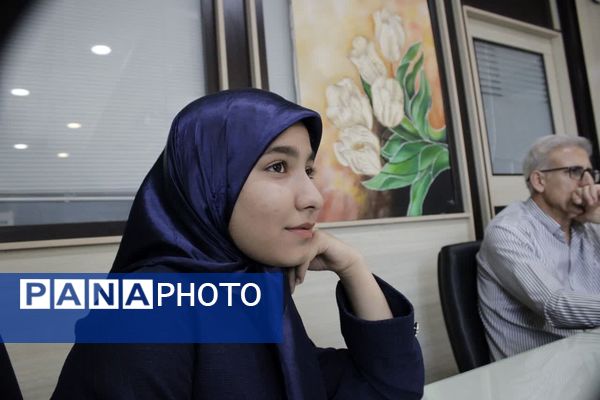 نشست صمیمی دانش‌آموزان خبرنگار پانا با مدیرکل آموزش و پرورش کهگیلویه و بویراحمد 