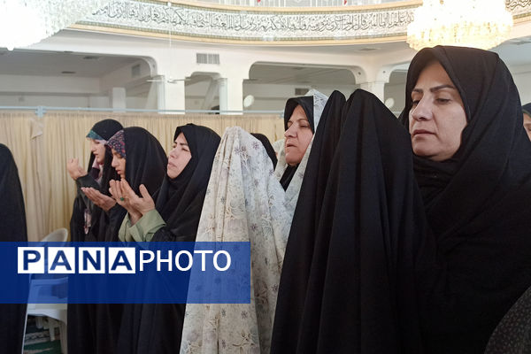 جمعه‌ای به رنگ ایمان؛ مسجد جامع لبریز از عطوفت و معنویت