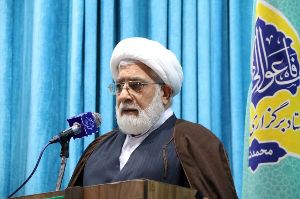  بهشت زیر پای مادرانِ باتقوا و تربیت‌گر است، نه صرفِ مادر بودن