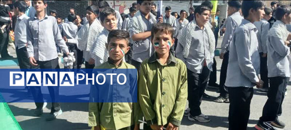 راهپیمایی باشکوه ۱۳ آبان در خاتم؛ روز ملی مبارزه با استکبار 