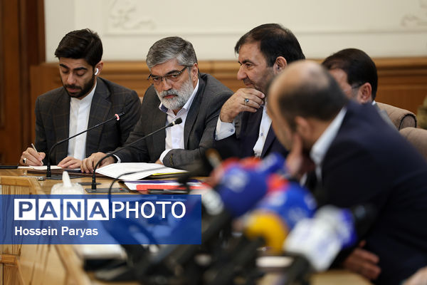 نشست خبری ارائه اقدامات و عملکرد وزارت راه و شهرسازی در حوزه سفرهای نوروزی 1403