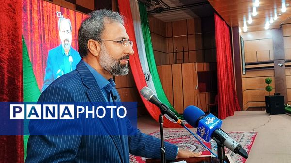 آیین گرامیداشت تجلیل از معلمان نمونه کشوری کهگیلویه و بویراحمد