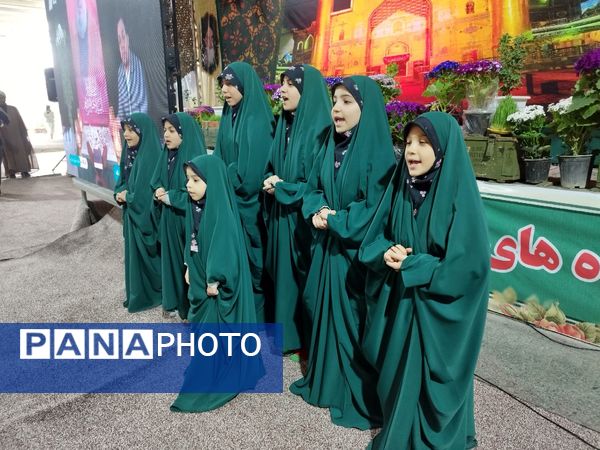 برگزاری مراسم تحویل سال نو در گلزار شهدای ملارد 