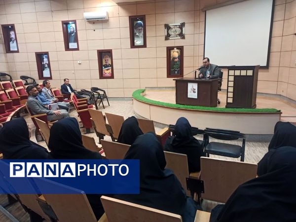 بازدید از پژوهش سرا و آزمایشگاه مرکزی رازی ناحیه ۲ در هفته مشاغل 