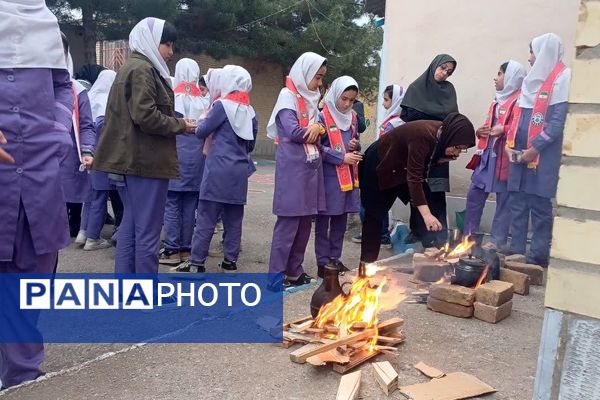 اردوی  درون مدرسه‌ای در مدرسه قرآنی شهید قادر پناه