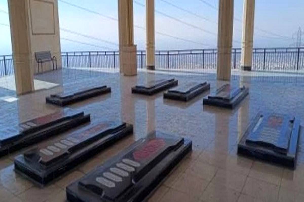 دلها در کنار آرامگاه شهیدان گمنام میتپد