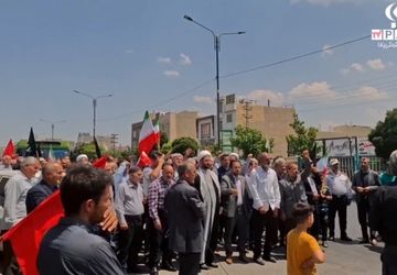  صدای رسای مردم صفادشت در نماز جمعه ،فریاد مرگ بر اسرائیل بود 
