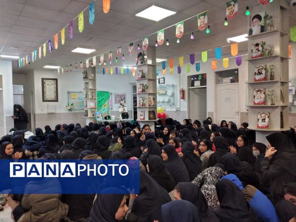 آیین بزرگداشت میلاد حضرت فاطمه (س) در دبیرستان شاهد ارض اقدس