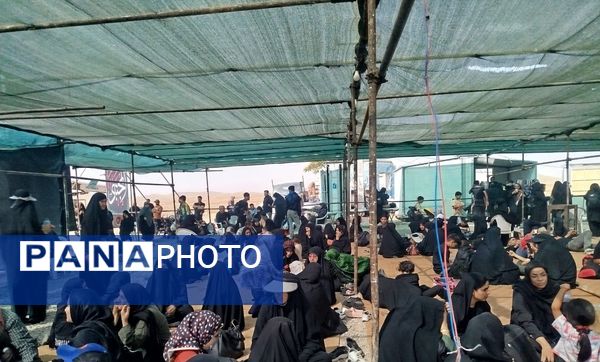 پیاده روی زائران وعاشقان امام علی بن موسی الرضا"ع"از مسیرباغچه تاتپه سلام