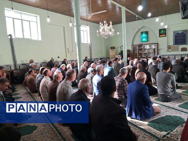اقامه نماز عید سعید فطر در مسجد جامع جمنان قائمشهر