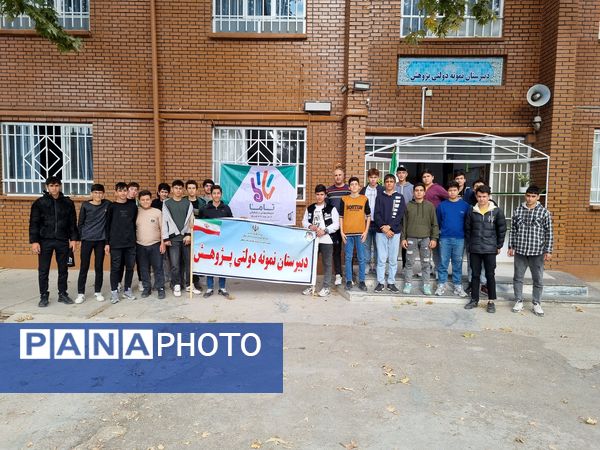 لیگ مدرسه‌ای بازی‌های تاما در دبیرستان نمونه دولتی پژوهش آشخانه 