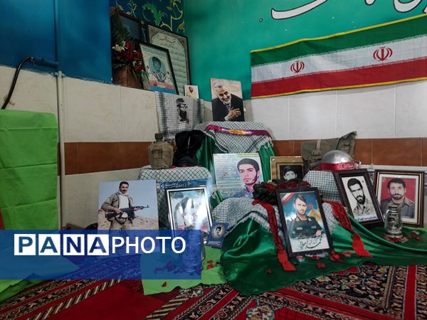 یادآورحماسه سیزدهم آبان دردبیرستان شاهدشهید قاسم سلیمانی