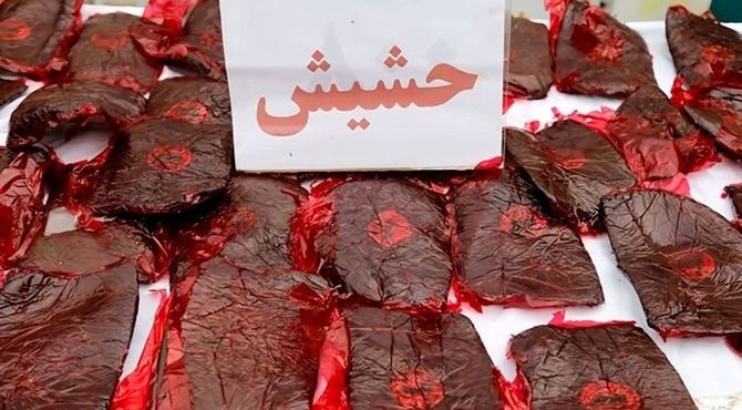 دستگیری مواد فروش تهرانپارس با ۷ کیلو حشیش و گل