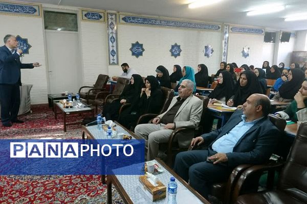 برگزاری دوره آموزش «اقدام پژوهی» در ناحیه 2 شهرری 