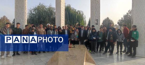 زیارت عاشورا و غبار روبی مزار شهدای گمنام نیشابور