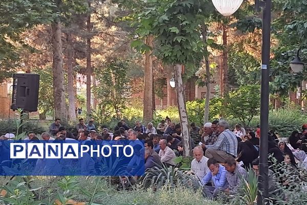 مراسم دعای عرفه درجوار شهدای گمنام پارک وحدت شهرستان آشخانه