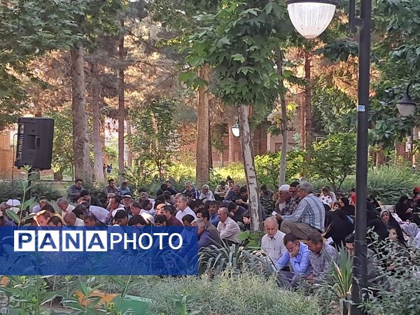 مراسم دعای عرفه درجوار شهدای گمنام پارک وحدت شهرستان آشخانه