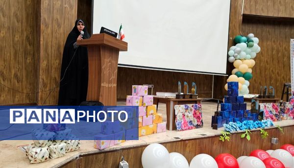 برگزاری مراسم تقدیر از دانش آموزان رتبه برتر آموزشگاه امیر کبیر ملارد