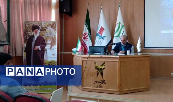 نشست علمی تحلیلی سالگرد عملیات طوفان الاقصی در دانشگاه آزاد کرج