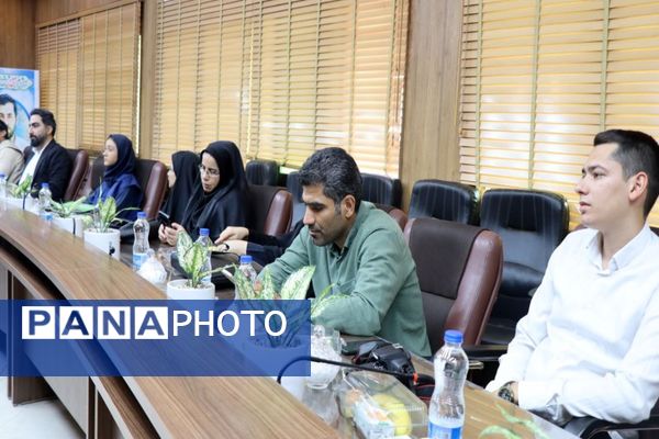نشست صمیمانه شهردار پاکدشت با خبرنگاران و اصحاب رسانه