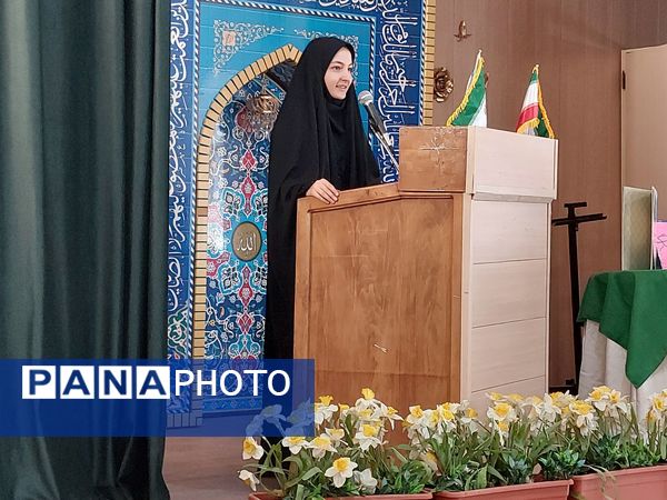 جشن ولادت امام حسن عسکری(ع) در دبیرستان شاهد شهید کلانتری ناحیه 1 کرج 