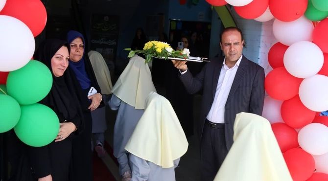 افتتاح دبستان قرآنی دخترانه فدک در شهر بهارستان 
