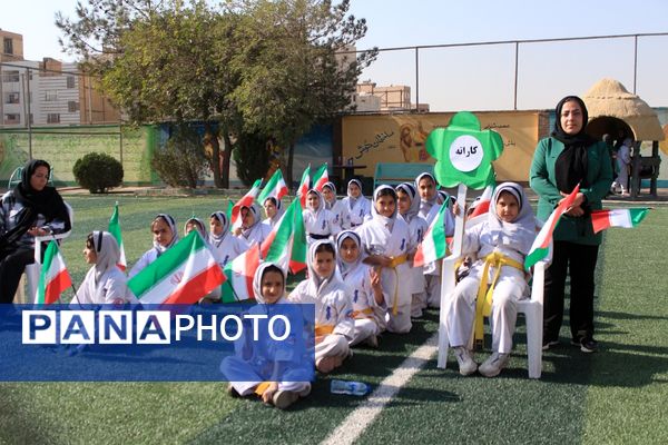 برگزاری المپیاد ورزشی درون مدرسه‌ای در بهارستان‌دو
