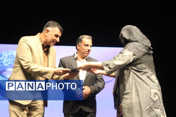 اختتامیه سی و پنجمین جشنواره تئاتر استان یزد