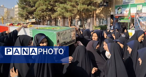 عطر شهادت در کلاس درس ؛ دانش آموزان شاهد وصال میزبان شهید گمنام شدند