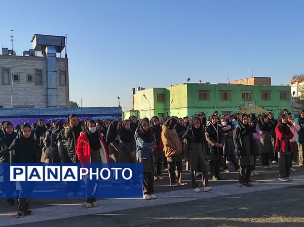 آیین معرفی همیاران معلم در دبیرستان نمونه اندیشه 